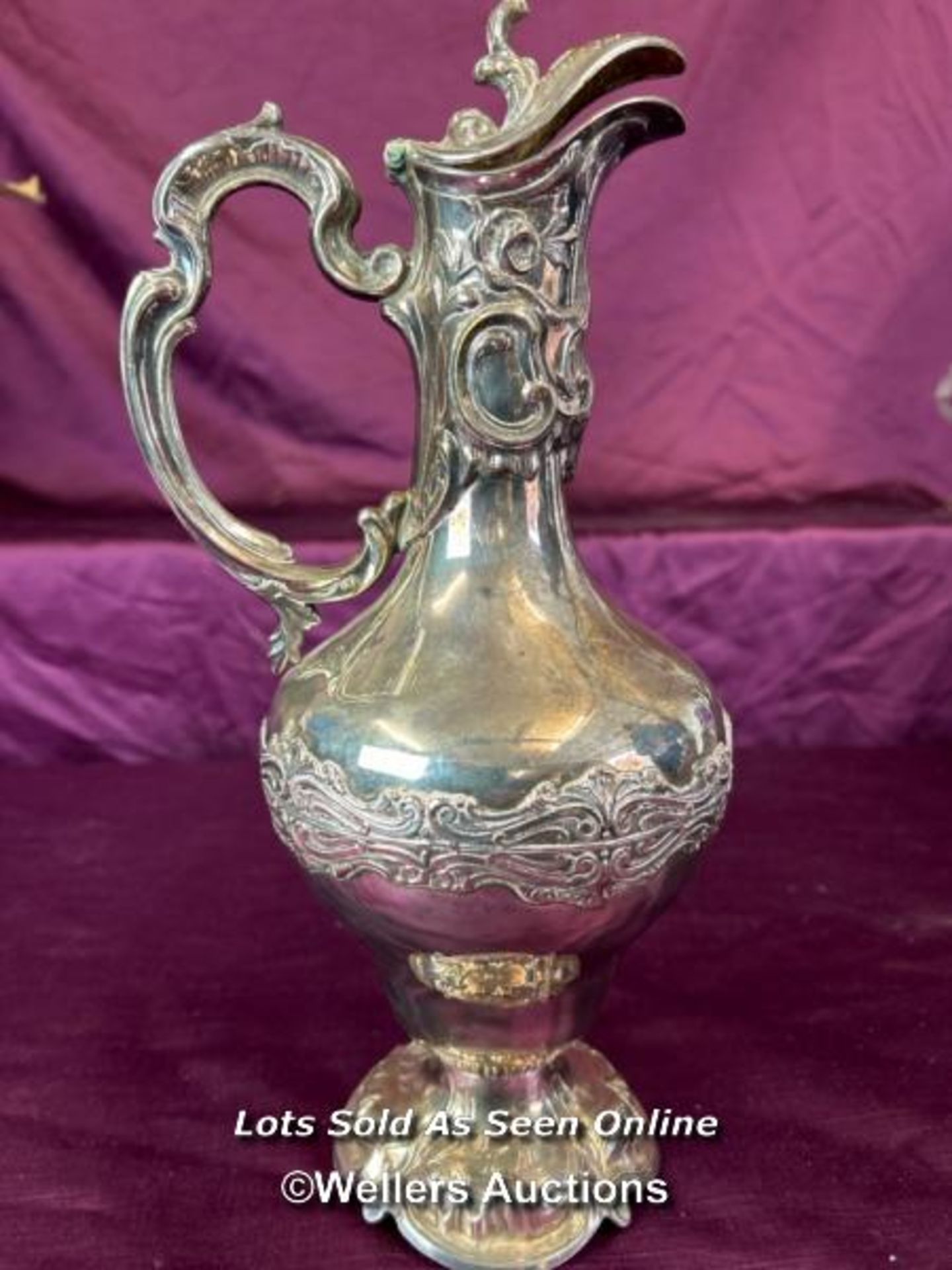 A PORTUGUESE ORNATE SILVER PLATED CLARET JUG, HEIGHT 32CM - Image 2 of 4