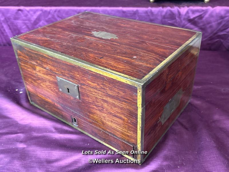EARLY 19TH CENTURY GENTLEMAN'S VANITY BOX CONTAINING STERLING SILVER AND GLASS CONTAINERS, WITHOUT - Image 10 of 12