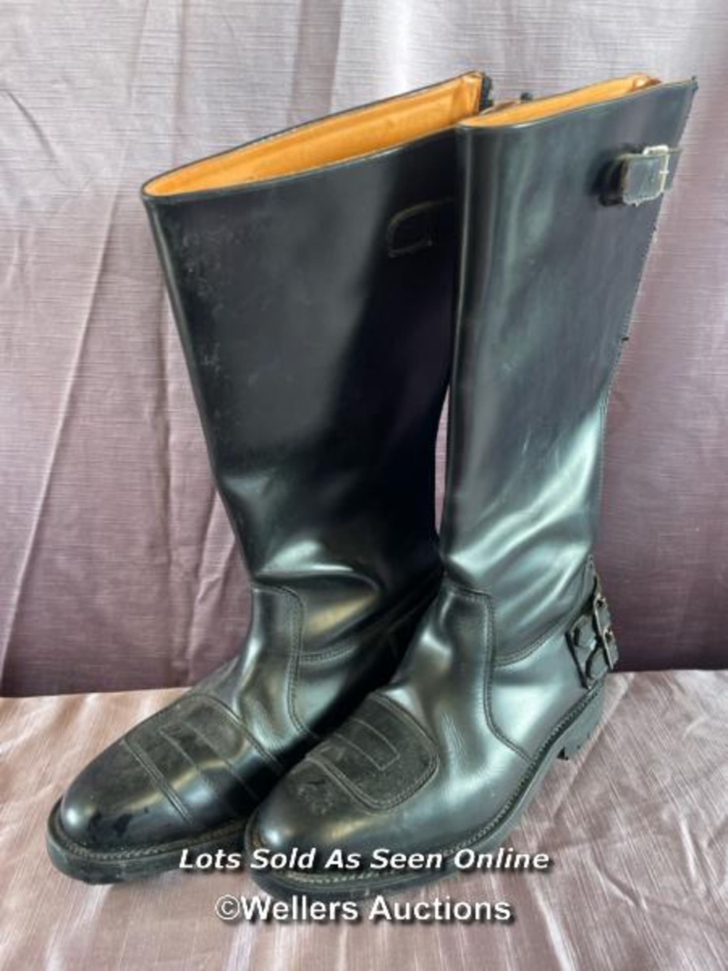 POLICE MOTORCYCLE BOOTS, UN-USED STOCK, SIZE 42 - Image 2 of 4