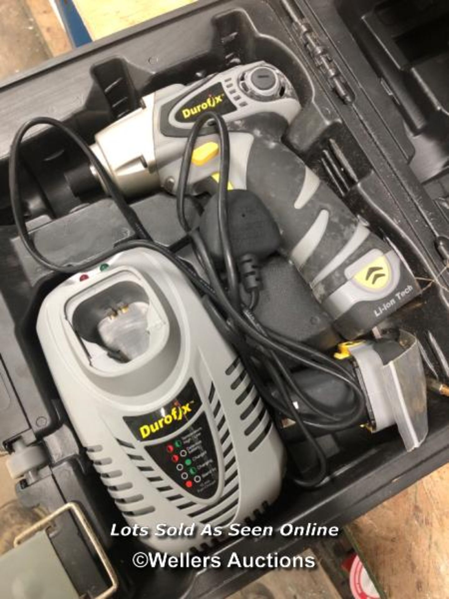 DUROFIX RI1239 CORDLESS IMPACT DRIVER WITH 2X BATTERIES AND A CHARGER, IN CASE - Image 2 of 2