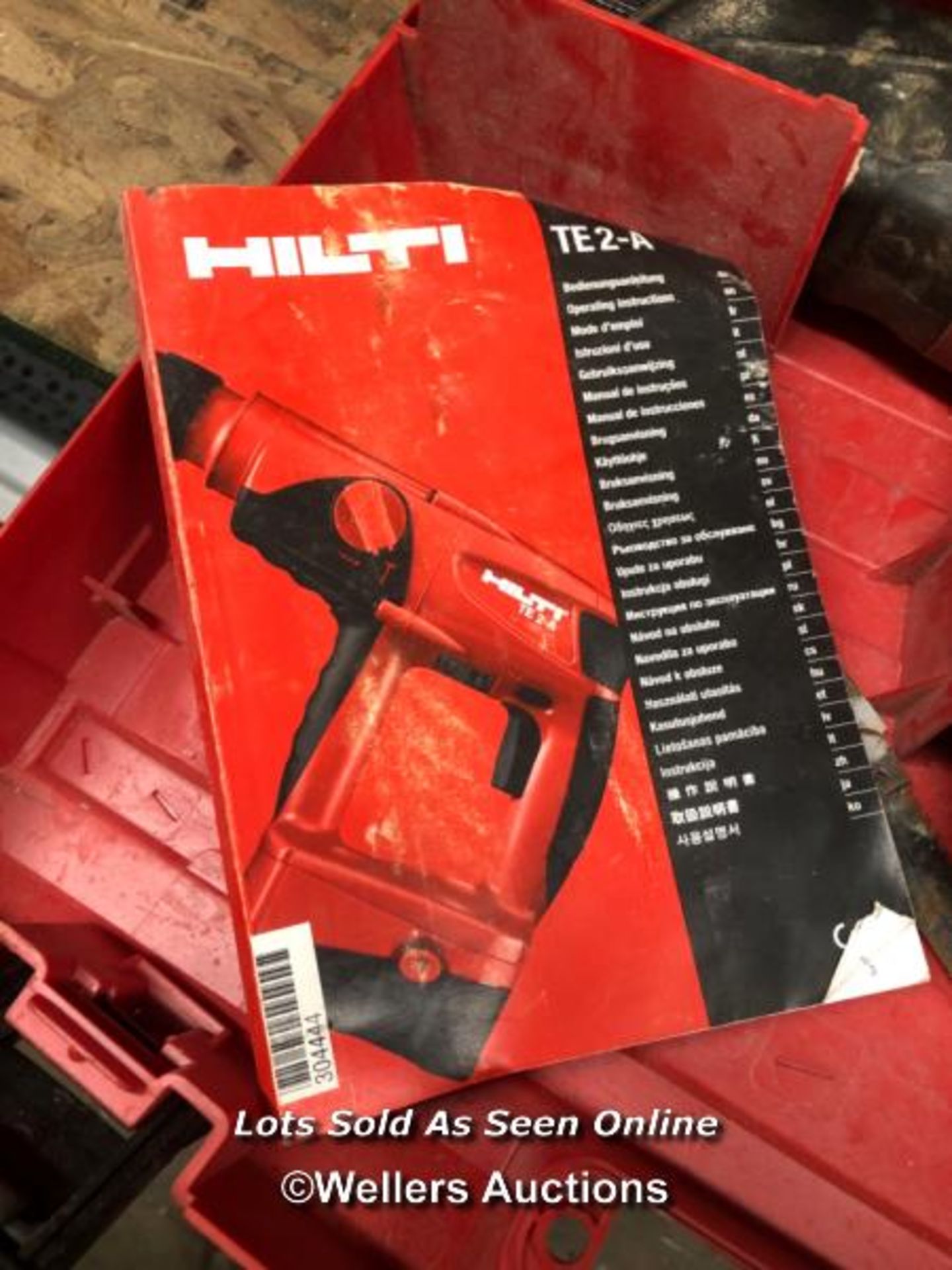 HILTI WSR650 A HAMMER DRILL WITH GENERIC BATTERY, IN CASE - Image 2 of 3