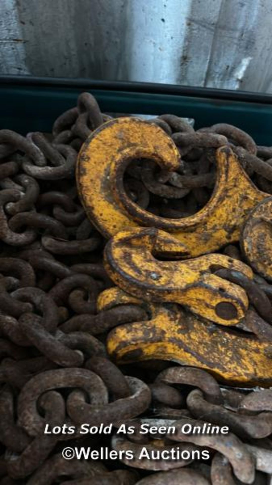 FOUR HOOK LIFTING CHAINS, 6M LEGS - Image 3 of 3