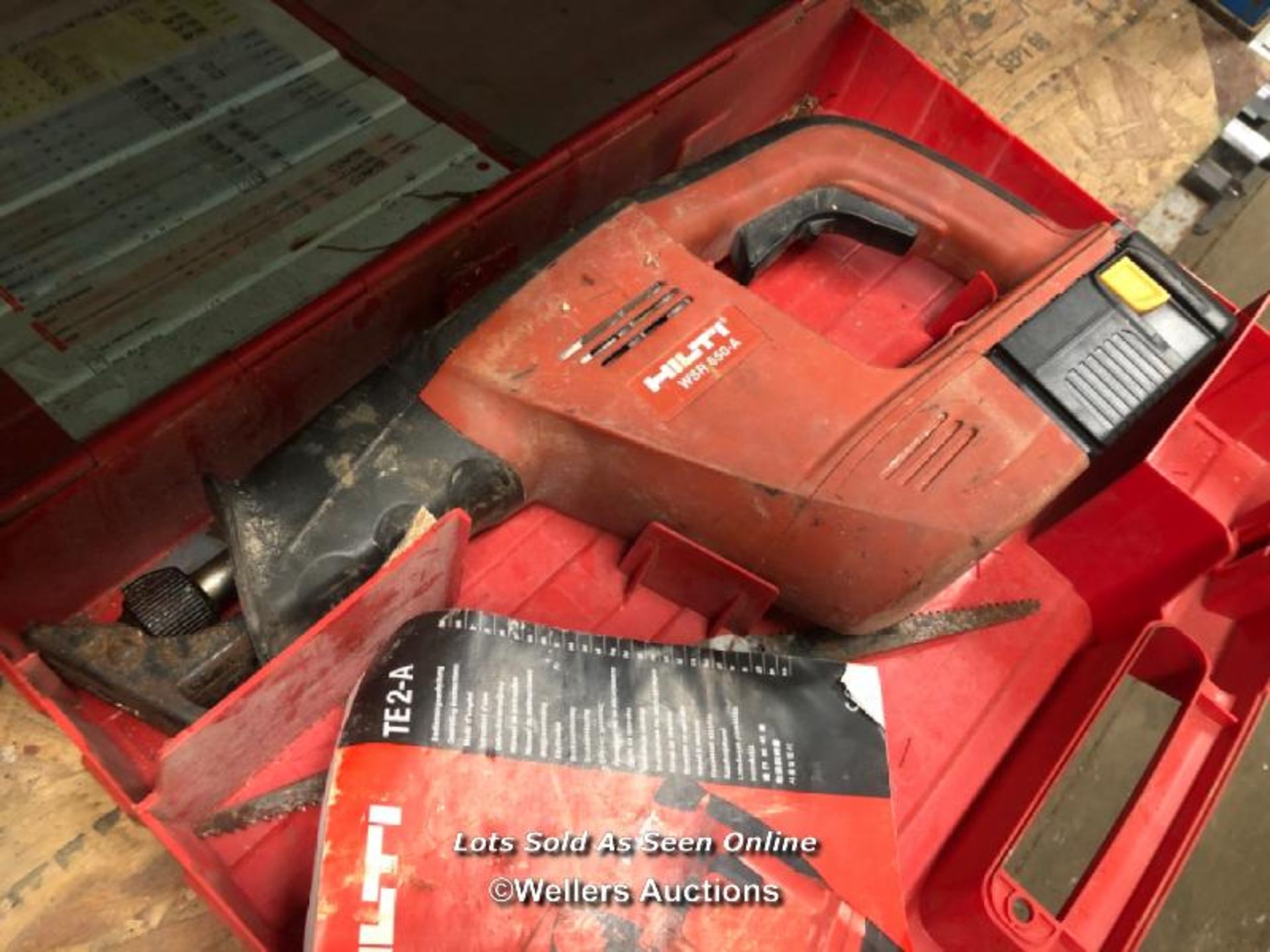 HILTI WSR650 A HAMMER DRILL WITH GENERIC BATTERY, IN CASE - Image 3 of 3