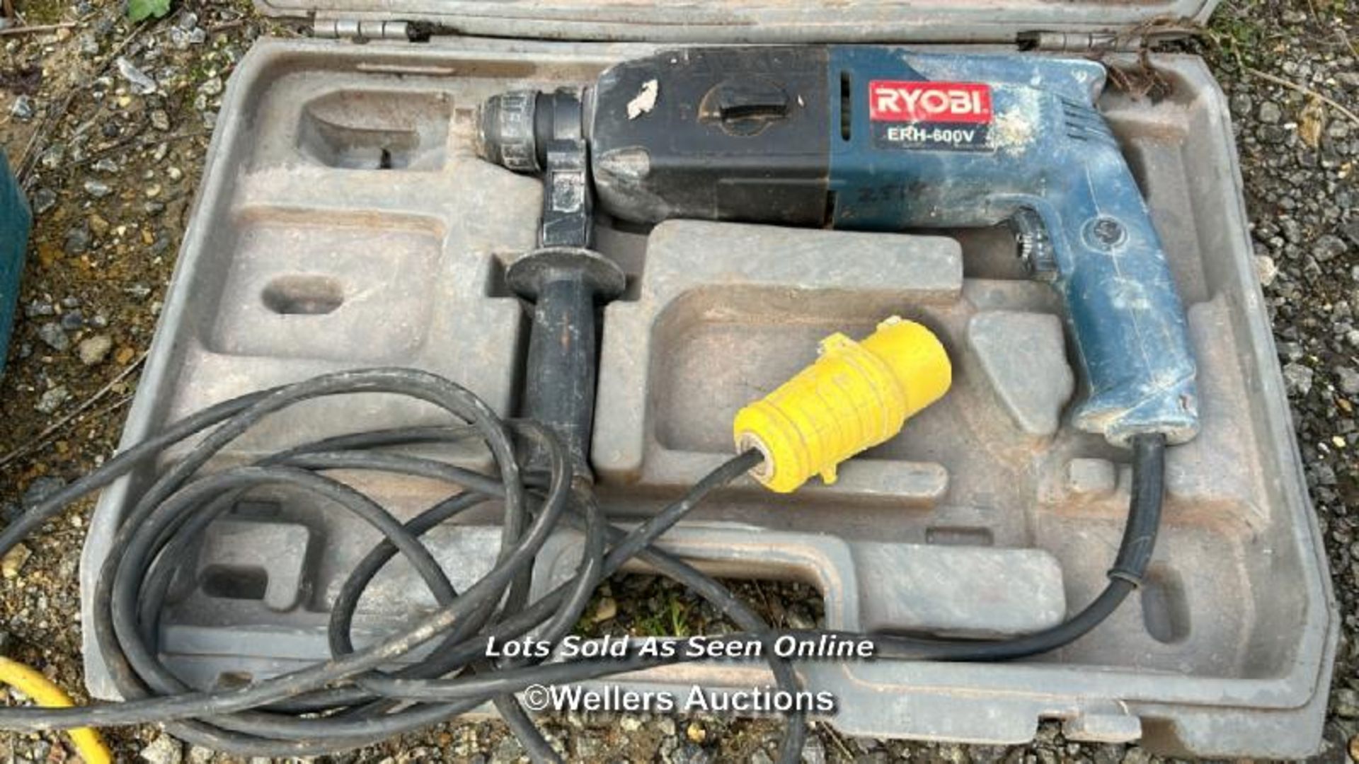 RYOBI 110V ERH-600V ELECTRIC DRILL, WITH CASE