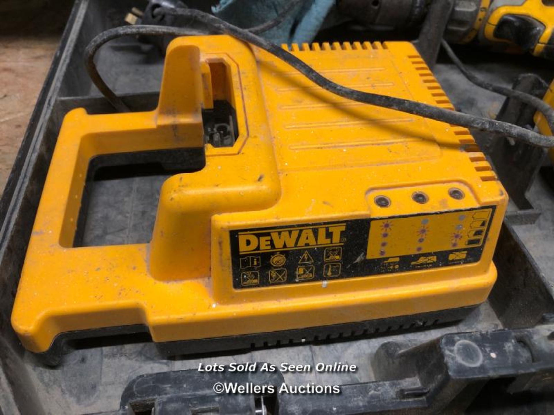 DEWALT DRILL, WITH BATTERY AND CHARGER, IN CASE - Image 3 of 3
