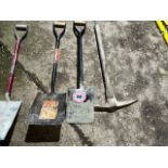 4X SHOVELS AND 1X PICKAXE
