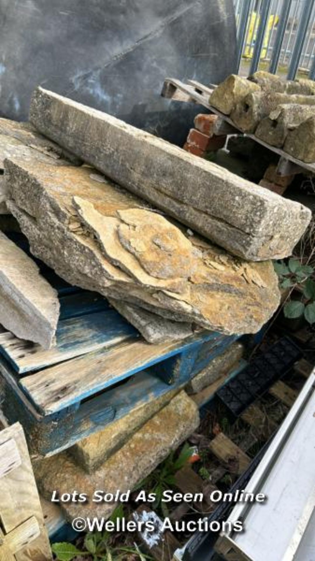 QUANTITY OF NATURAL STONE SLABS AND PAVING - Image 4 of 6