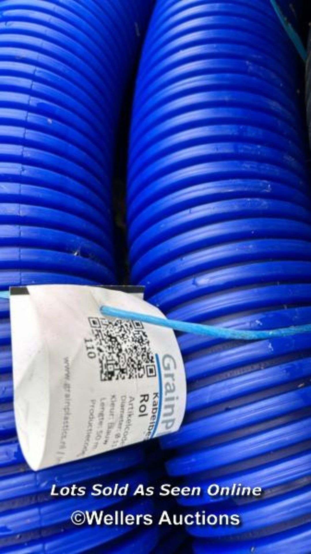 1X 25M ROLL OF BLUE 100MM FLEXIBLE WATER DUCT AND 1X ROLL OF 80MM PERFORATED COIL DRAIN - Image 2 of 3