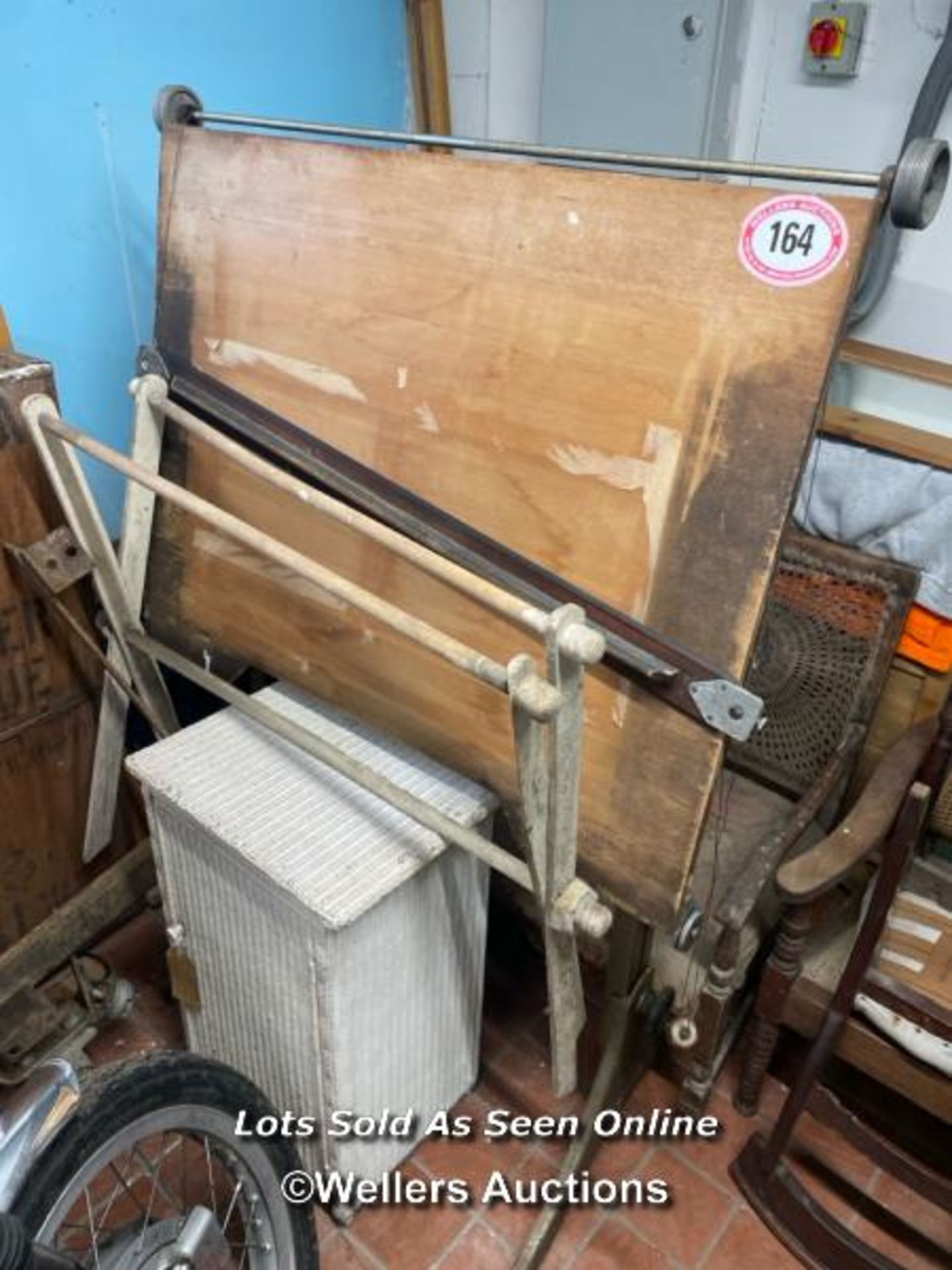 LARGE CAUSER AND CO. ARCHITECTS EASEL, SERIAL NUMBER 14823, 107CM (W) X 84CM (D) X 159CM (H), ON