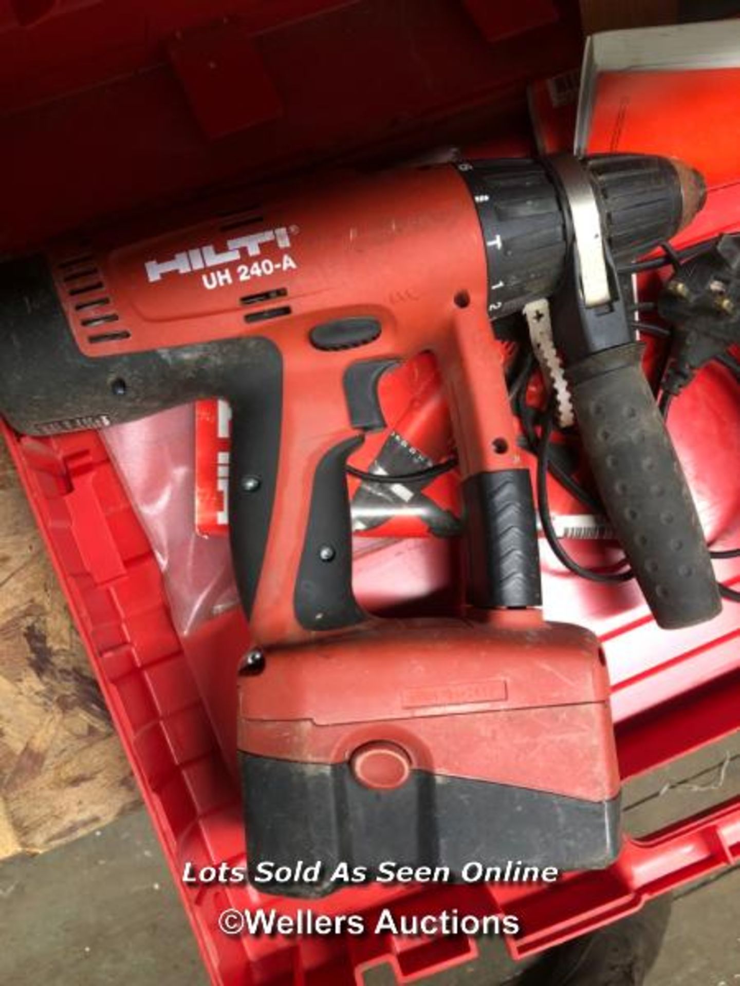 HILTI UH240A HAMMER DRILL WITH BATTERY AND CHARGER, IN CASE - Bild 2 aus 3