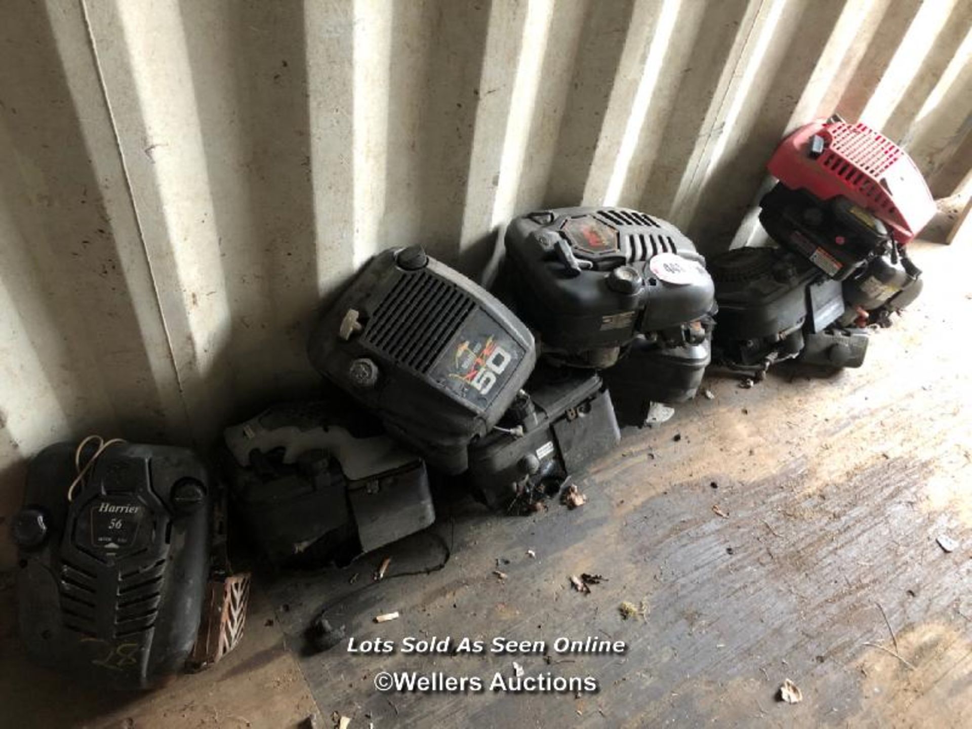 9X ASSORTED ENGINES INC. HARRIER AND BRIGGS AND STRATTON