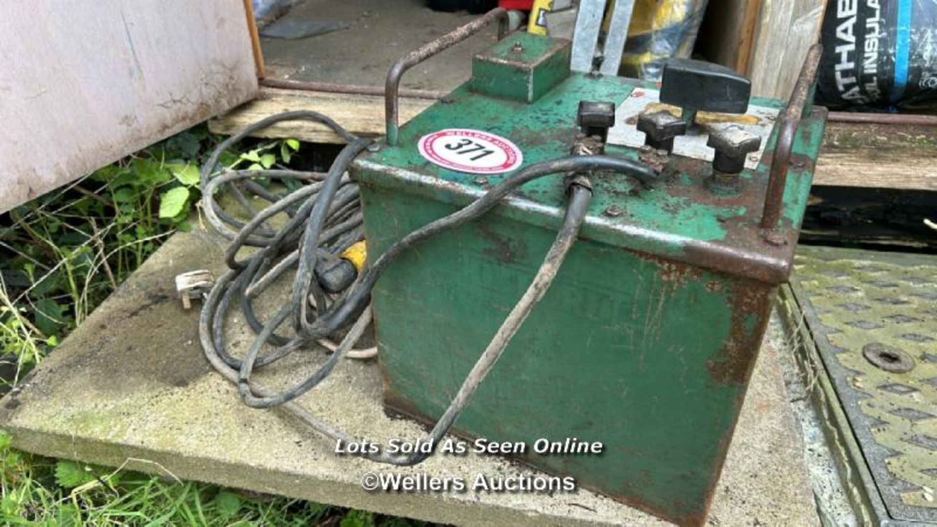 OXFORD RT140 OIL FILLED WELDER