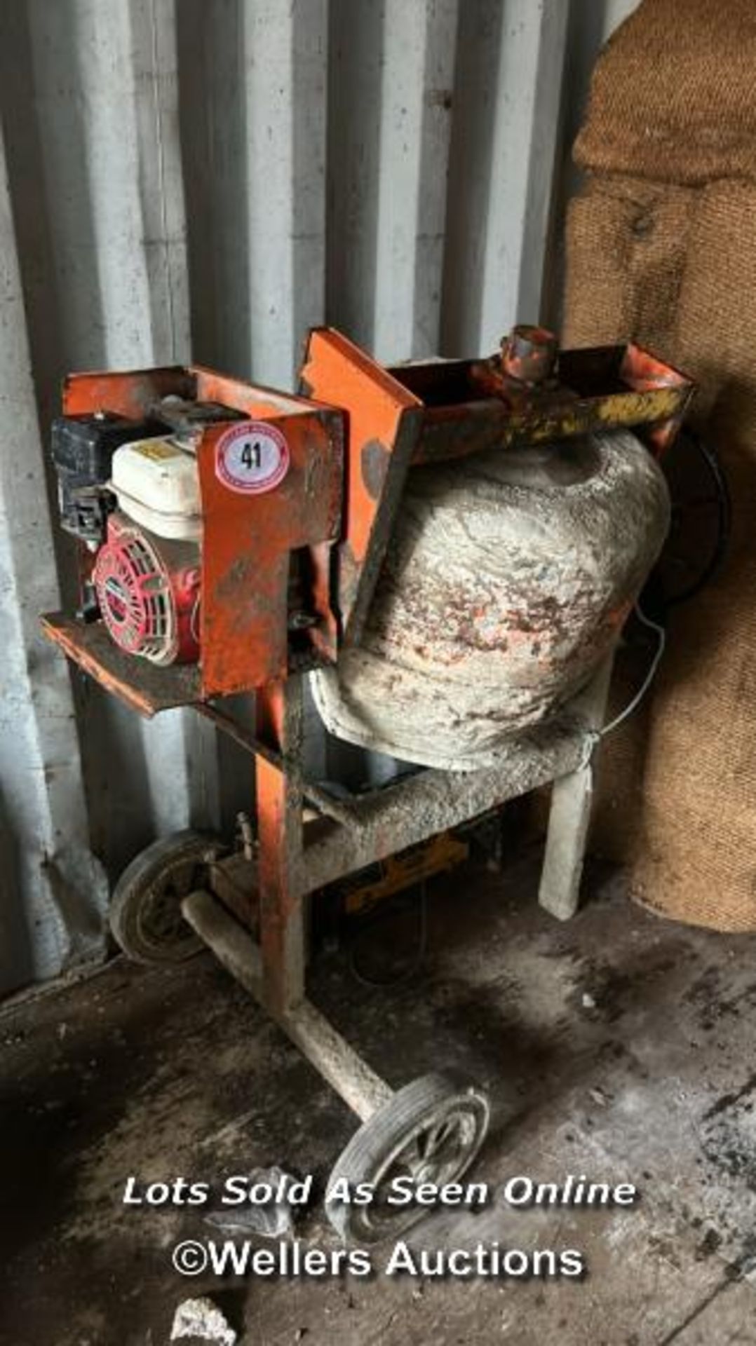 CEMENT MIXER, POWERED BY HONDA GX120 ENGINE