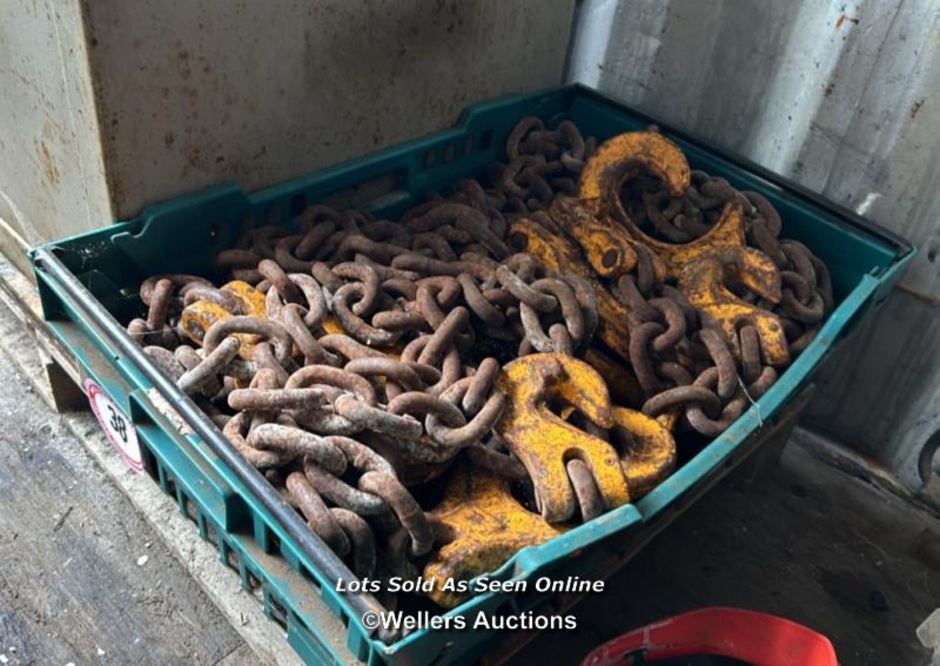 FOUR HOOK LIFTING CHAINS, 6M LEGS