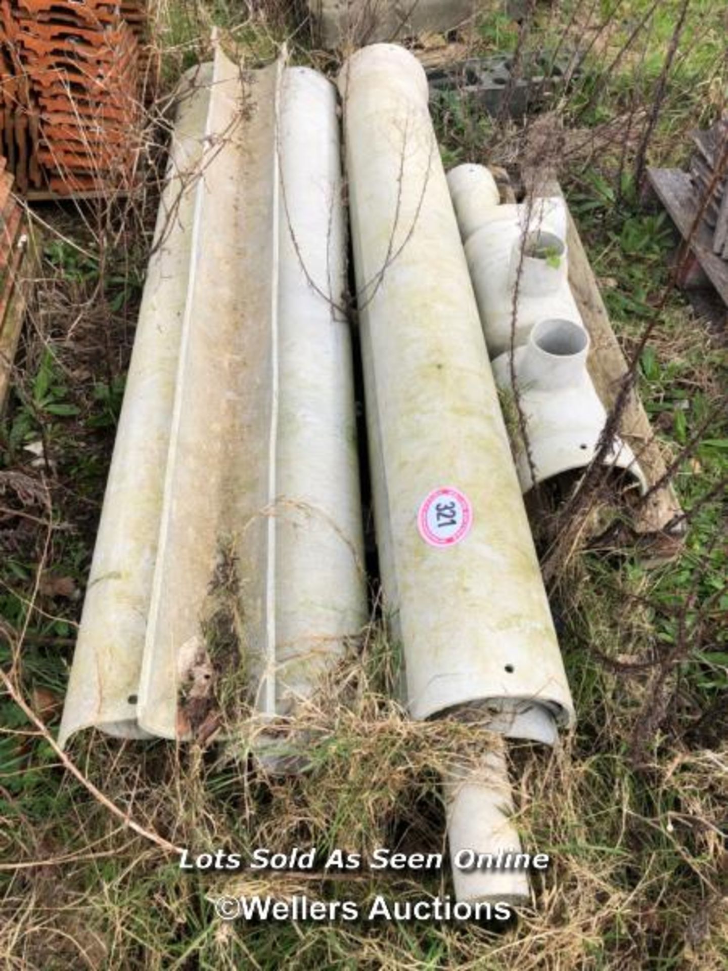 QUANTITY OF CEMENT FIBRE HALF ROUND GUTTERING, PIPING AND JOINERY, LONGEST 190CM (L)