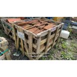 CRATE OF APPROX. 400X HANDMADE CLAY PEG TILES, MOSTLY 27CM (L) X 15CM (W) X 1.5CM (D)