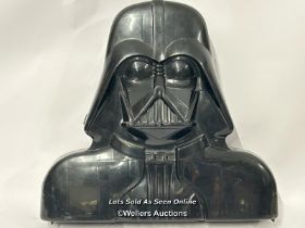 Kenner Star Wars 'The Empire Strikes Back' Darth Vader carry case, some signs of use, clips and name