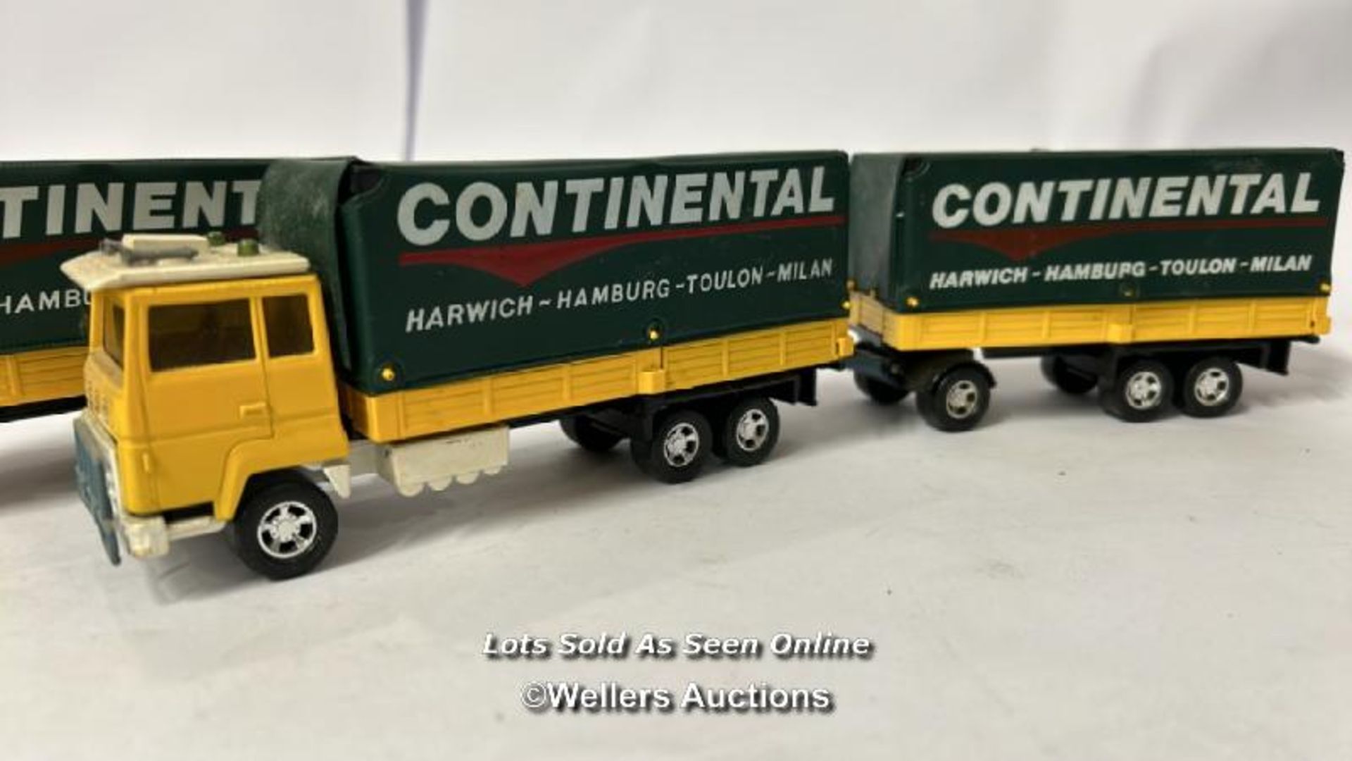 Two Matchbox Lesney Ford 'H' series trucks with one matching trailer, Branter 1:32 scale trailer and - Image 3 of 8