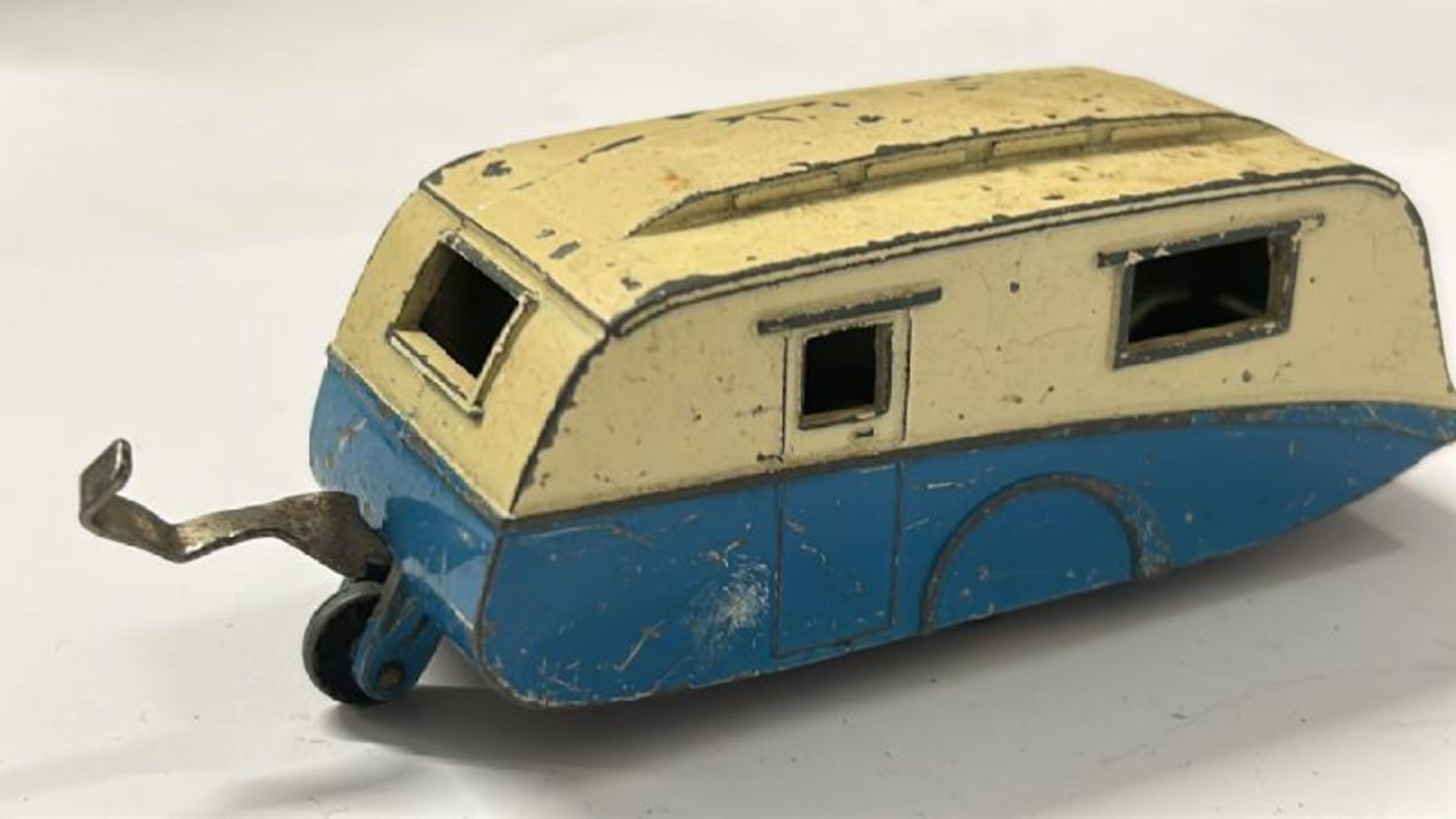 Unboxed Dinky & Corgi cars and caravans including Corgi Silver Shadow Rolls Royce and Dinky Rolls - Image 20 of 23