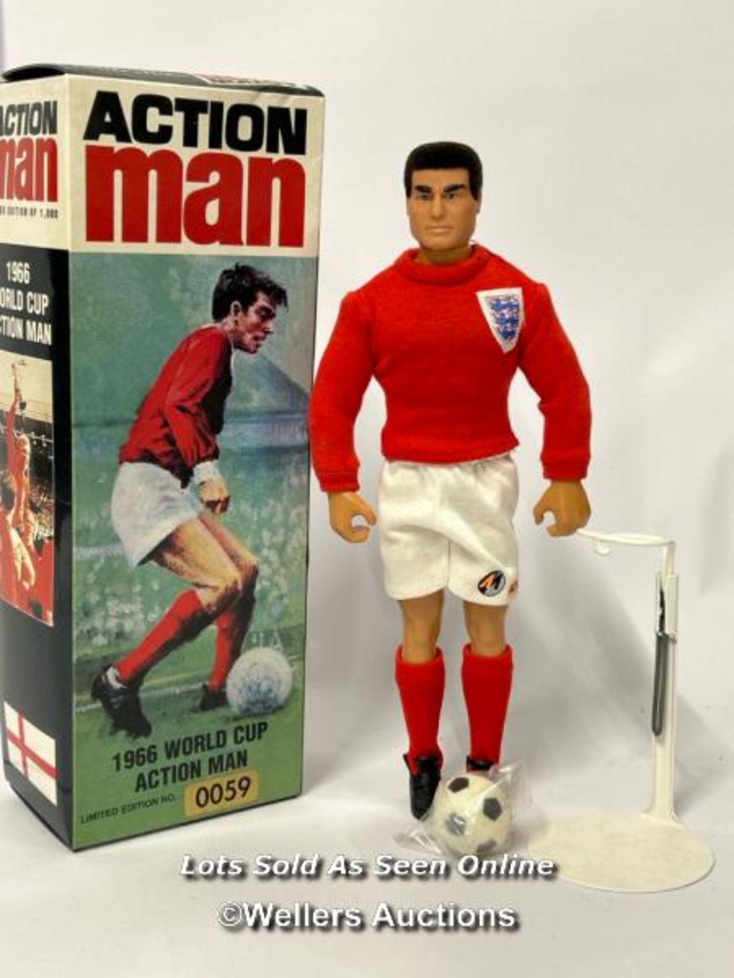 Special edition 1966 world cup Action Man, limited edition 59/1000, near mint condition, 1996 / AN2