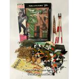 Hasbro Action Man American Green Beret fatigues, unopened with loose accessories / AN2