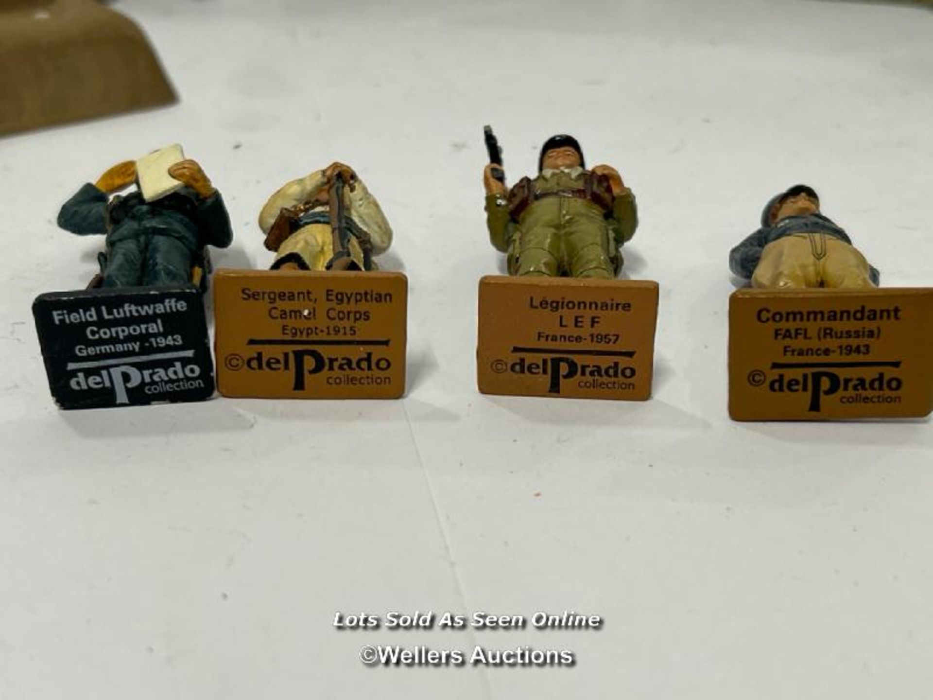 Assorted military figures and accessories including metal hand painted soldiers, plastic soldiers, - Image 8 of 17