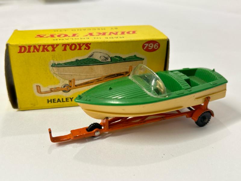 Dinky Toys, No.796 Healey sports boat on trailer, boxed / AN14