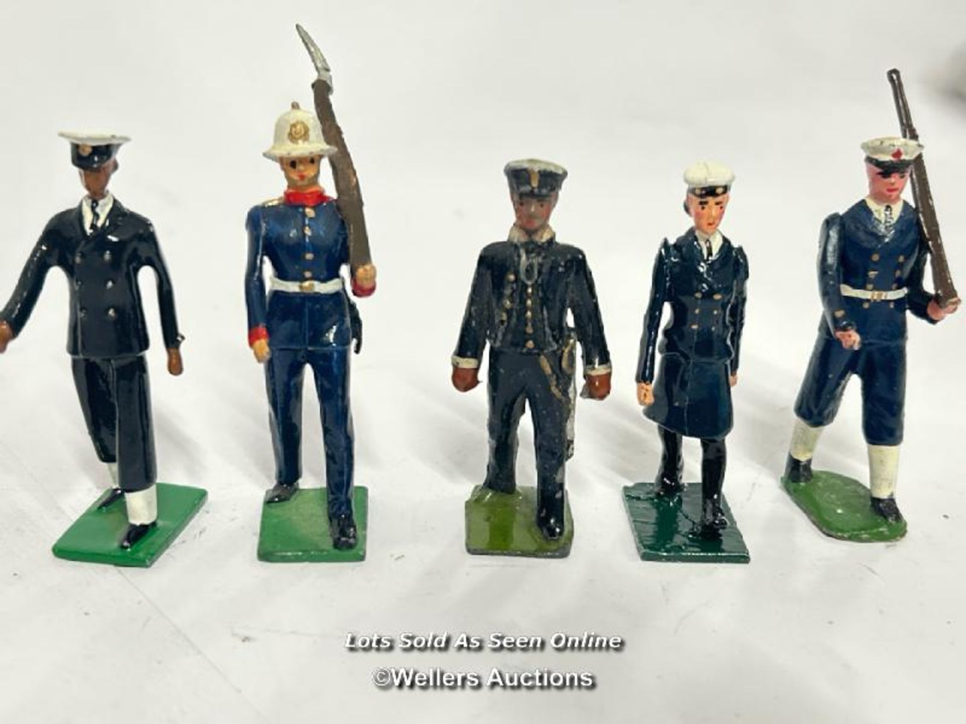 Twenty seven assorted hand painted military figures, some marked Britain's / AN5 - Image 6 of 8