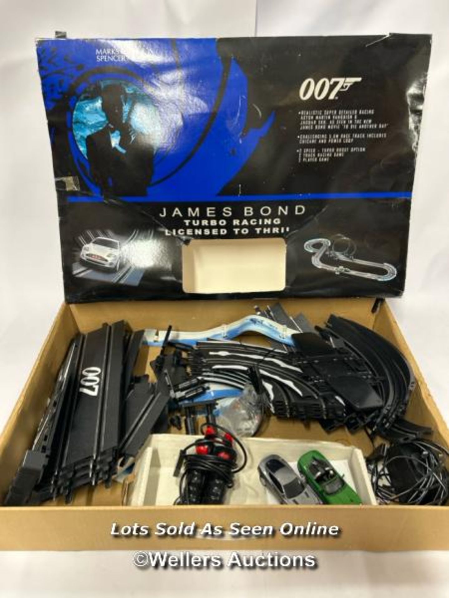 James Bond - Carrera turbo racing set, 2002, unchecked for completeness includes two cars / AN1