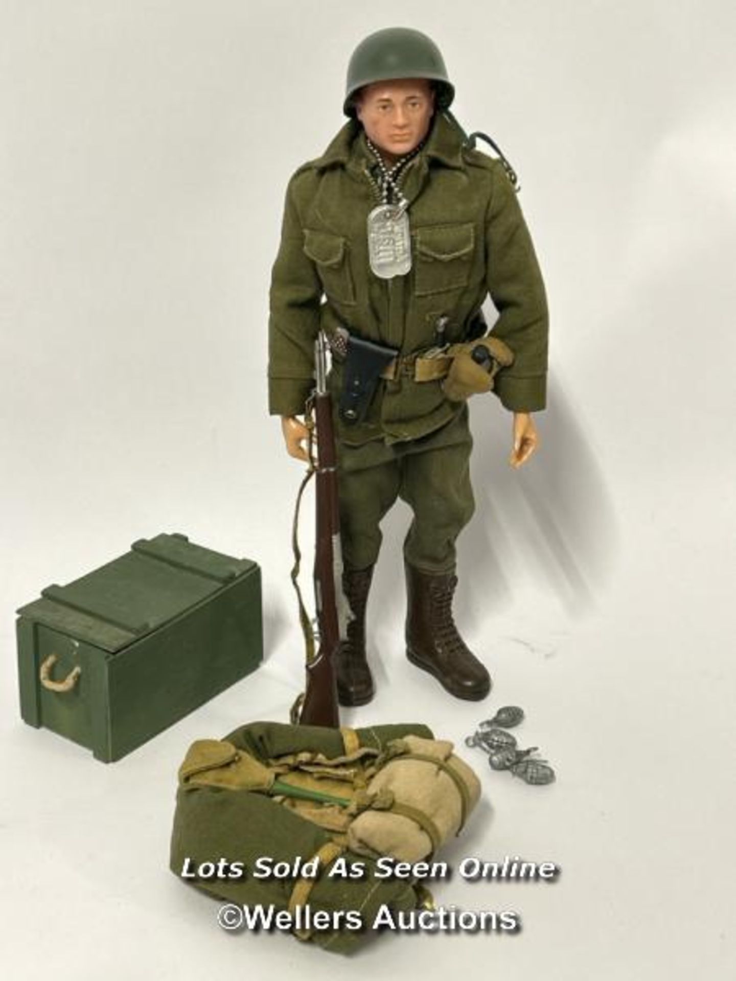 A 1964 Palitoy Action Man figure in with accessories / AN2