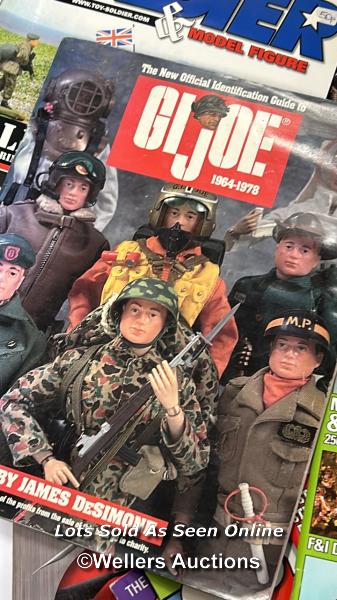 Britain's New Toy Soldiers 1973- Present (2008 edition) hardback book with a large collection of Toy - Image 3 of 5