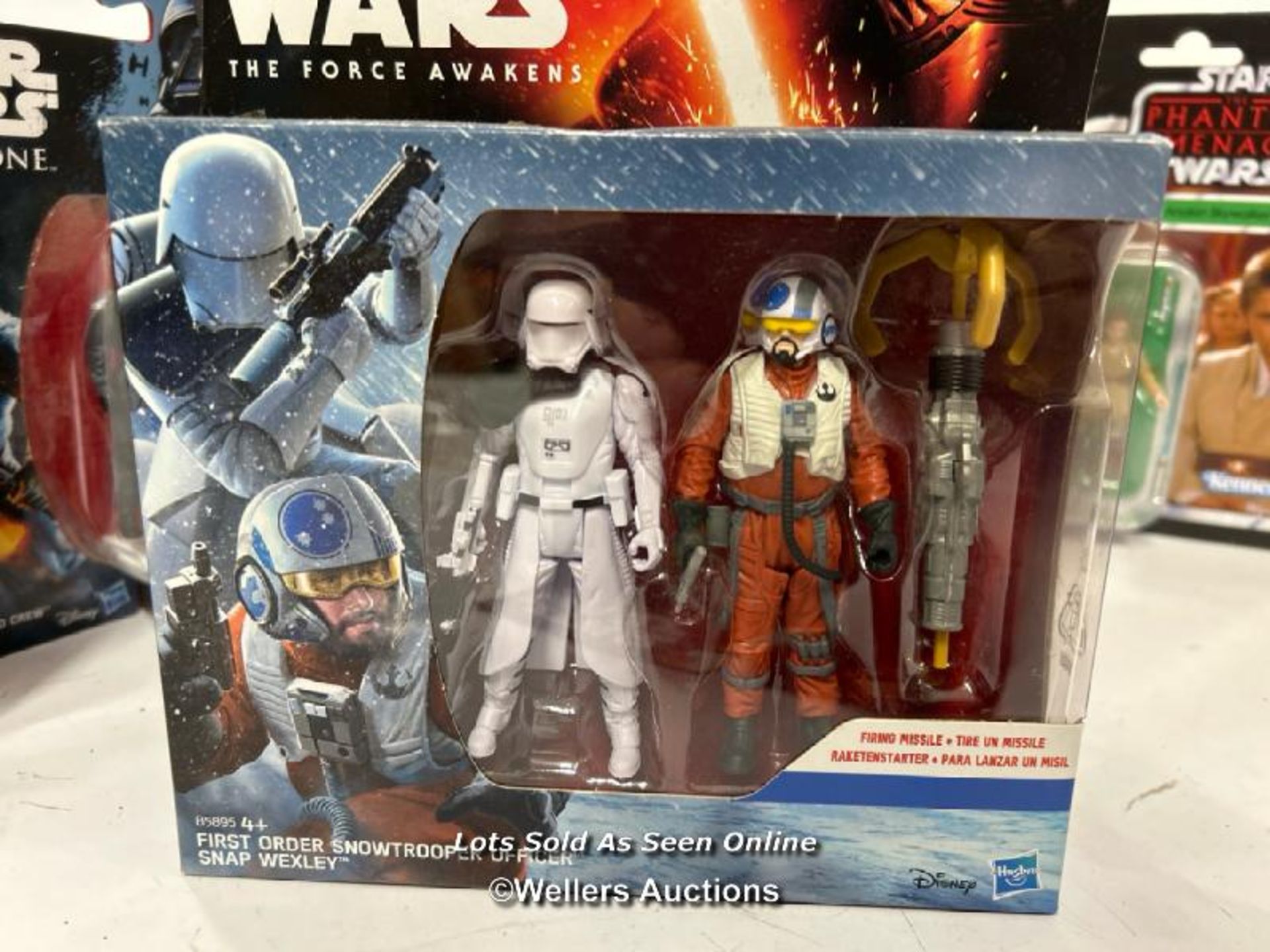 Boxed modern Star Wars toys including The Vintage Collection Anakin Skywalker & Besbin Security - Image 6 of 7