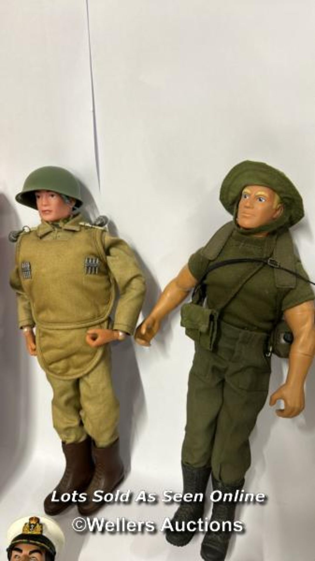Assorted Action Man figures, mostly modern with spare boots, lunch box, watch and vintage patrol - Image 3 of 10