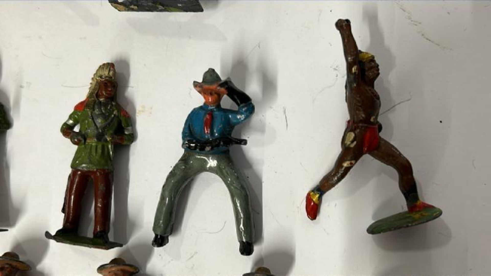 Mainly Britains lead 'Wild West' figures including horses, Cowboys and Native American warriors (29) - Image 9 of 11