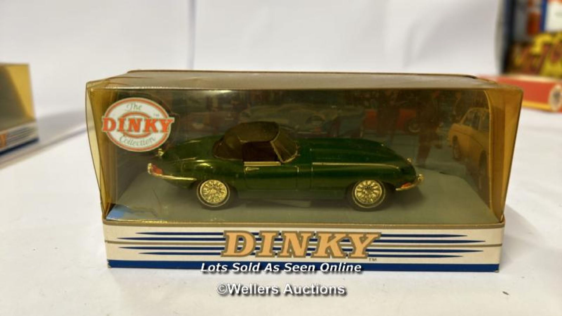 Four Dinky diecast cars and one Vanguards van including 1968 Jaguar E-type and 1973 Ferrari / AN3 - Image 9 of 10
