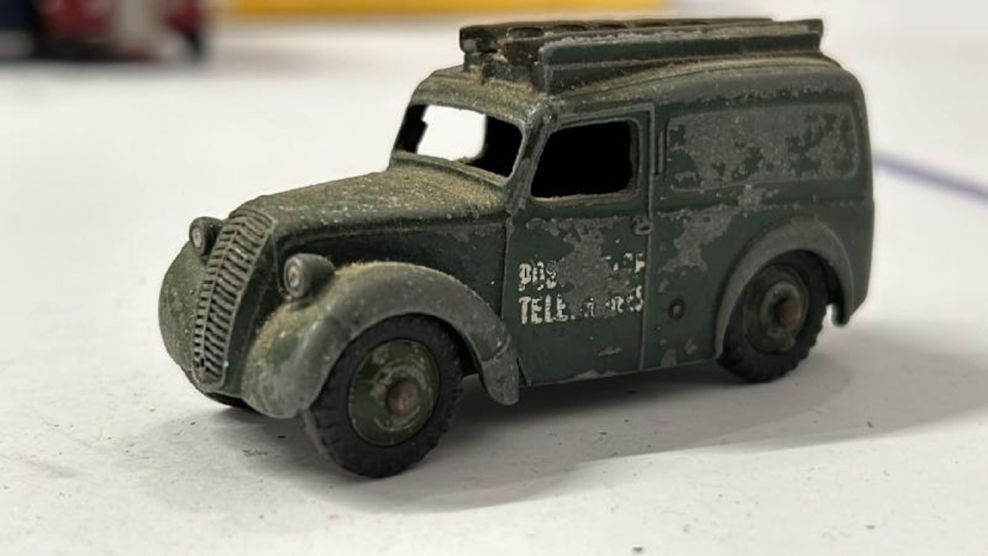 Dinky group of vintage cars including Austin Somerset no. 161 and Rover 75 no.156 (19) / AN14 - Image 36 of 39