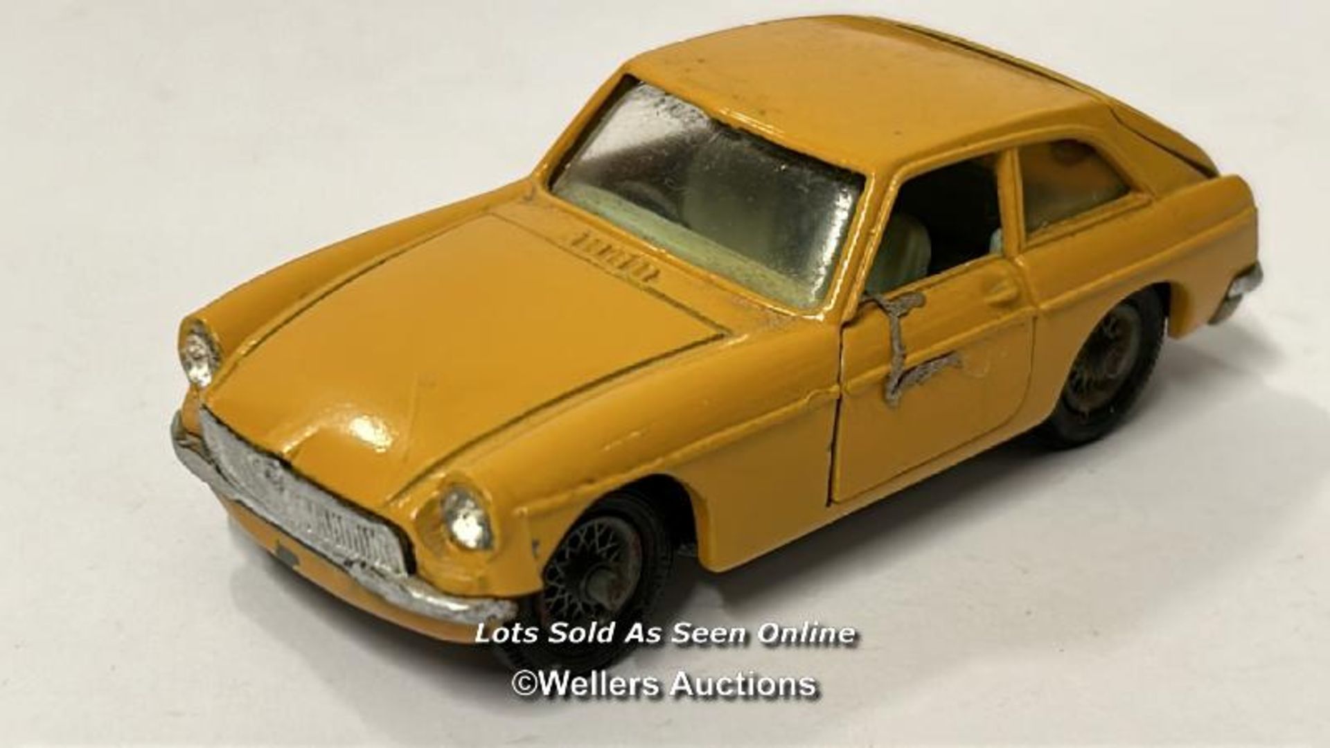 Six assorted Corgi & Dinky diecast cars including Lotus Europa, MGB-GT and Commer pick up truck / - Image 4 of 13