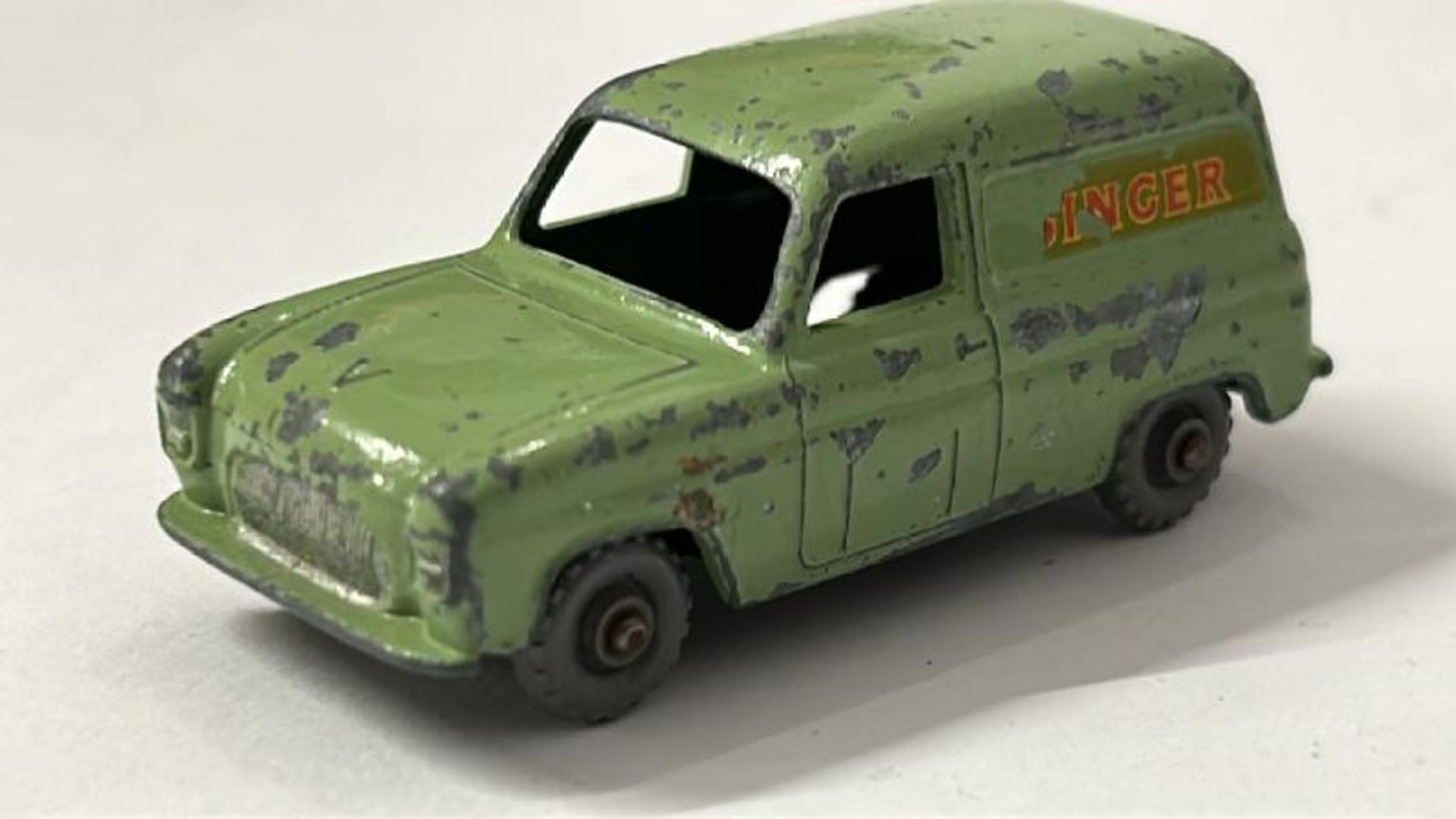 Unboxed Matchbox group including Volkswagen 1600TL no.67, Volkswagen Beatle no.25 and Ford Fire - Image 8 of 28