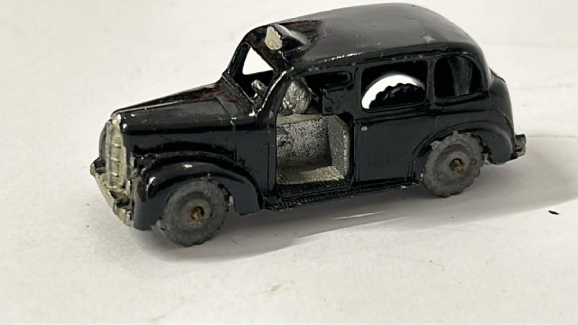 Unboxed Matchbox group including Volkswagen 1600TL no.67, Volkswagen Beatle no.25 and Ford Fire - Image 25 of 28