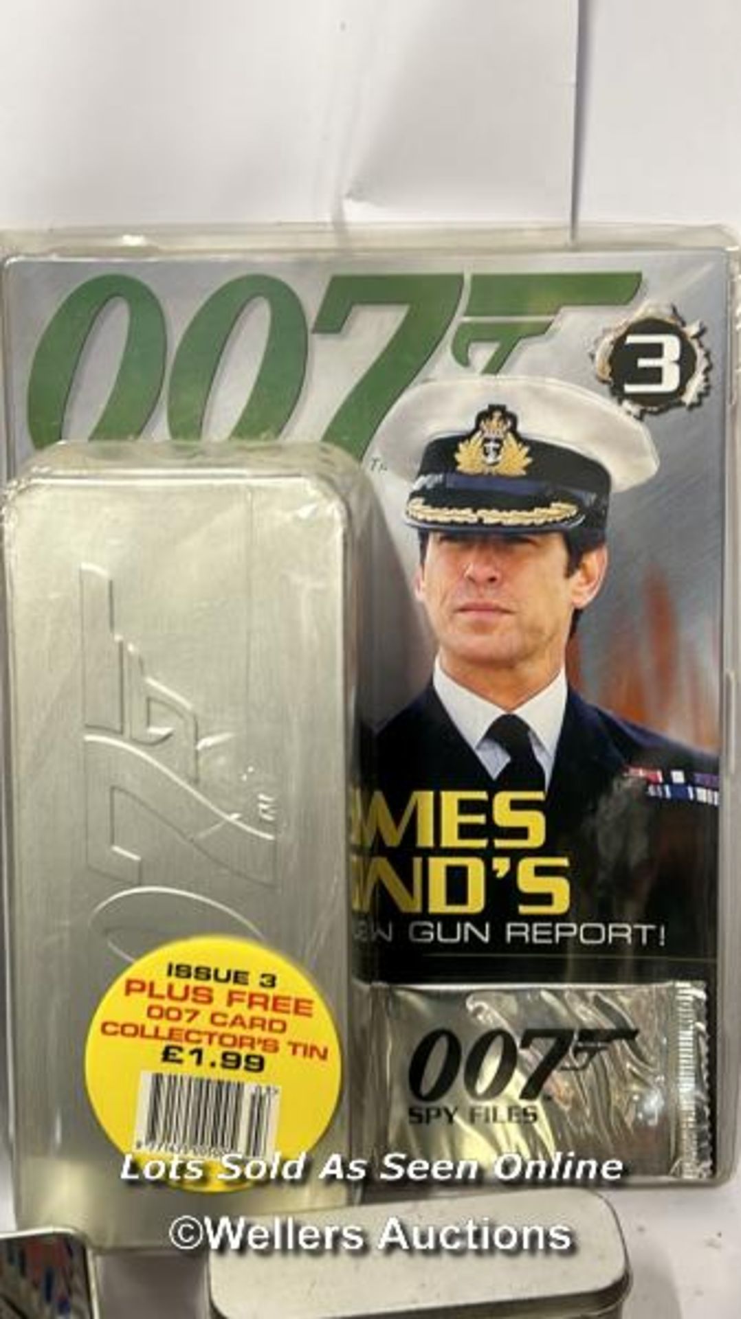 James Bond - Collectors cards, magazines, playing cards and sealed DVD box set / AN8 - Image 2 of 8
