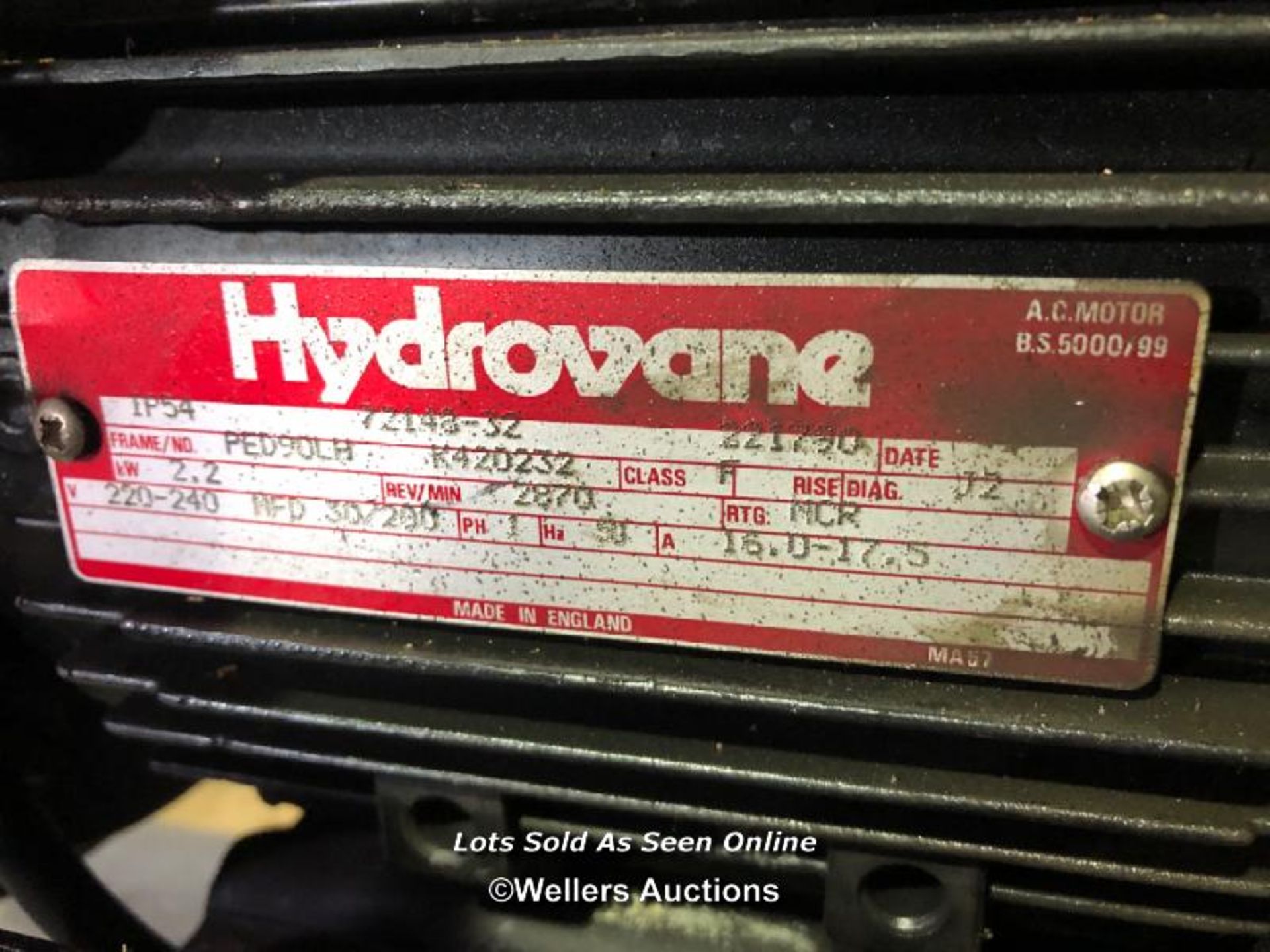 HYDROVANE 502 240V AIR COMPRESSOR, WITH 2 GAL. OF OIL, IN WORKING ORDER - Image 3 of 6