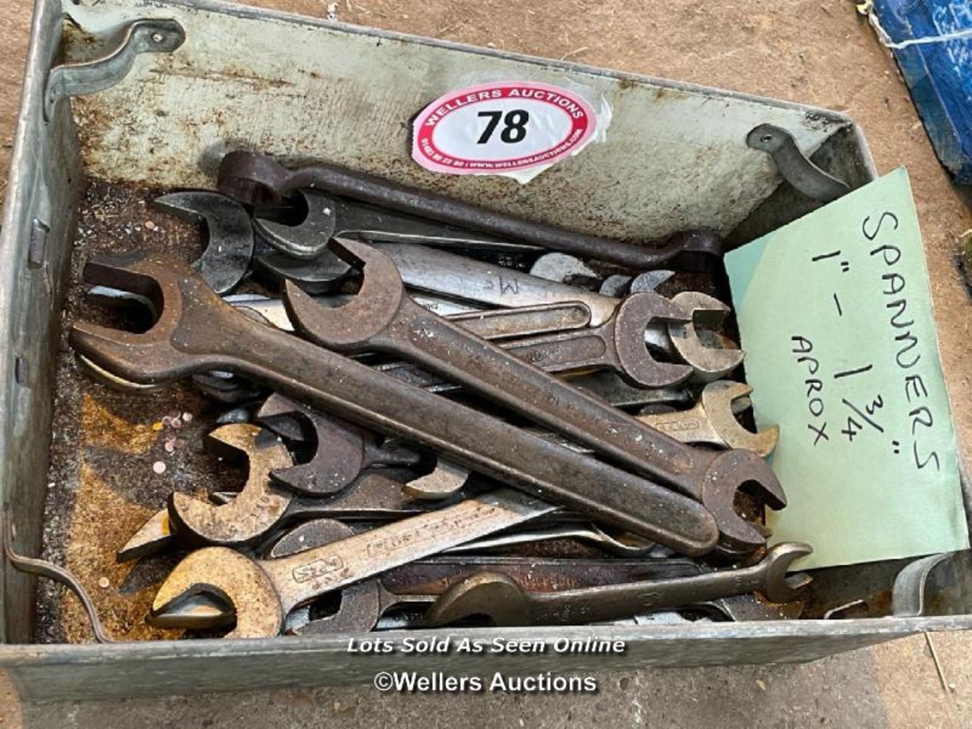 LARGE QUANTITY OF SPANNERS, 1" TO 1 3/4" APPROX.