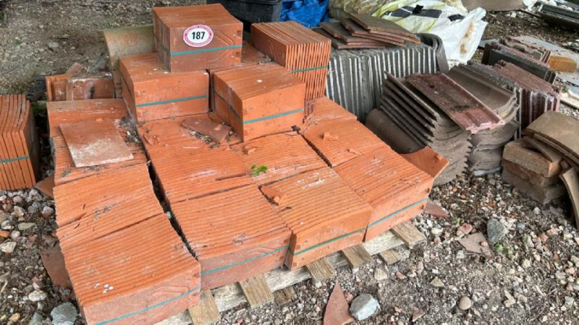 APPROX X340 CLAY PEG TILES, PHALEMPINING MADE IN FRANCE, WITH A GOOD QUANTITY OF OTHER VARIOUS