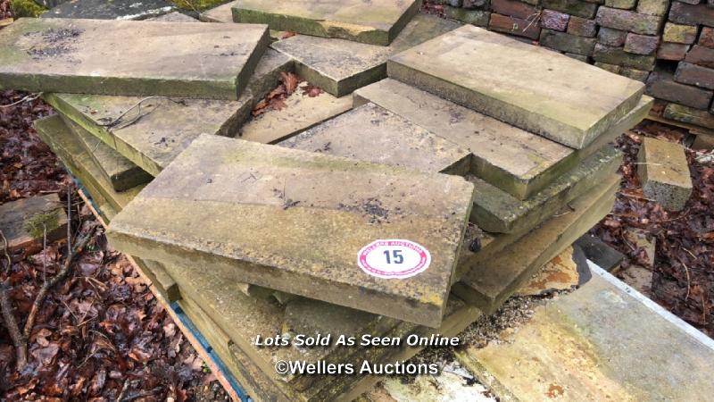 PALLET OF STONE PAVING, ASSORTED SIZES, APPROX. 54CM L X 30CM W X 5CM D - Image 2 of 2