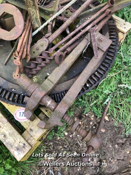 PALLET OF ASSORTED IRONMONGERY, BORERS, BRACKETS AND MACHINERY PARTS - Image 2 of 3