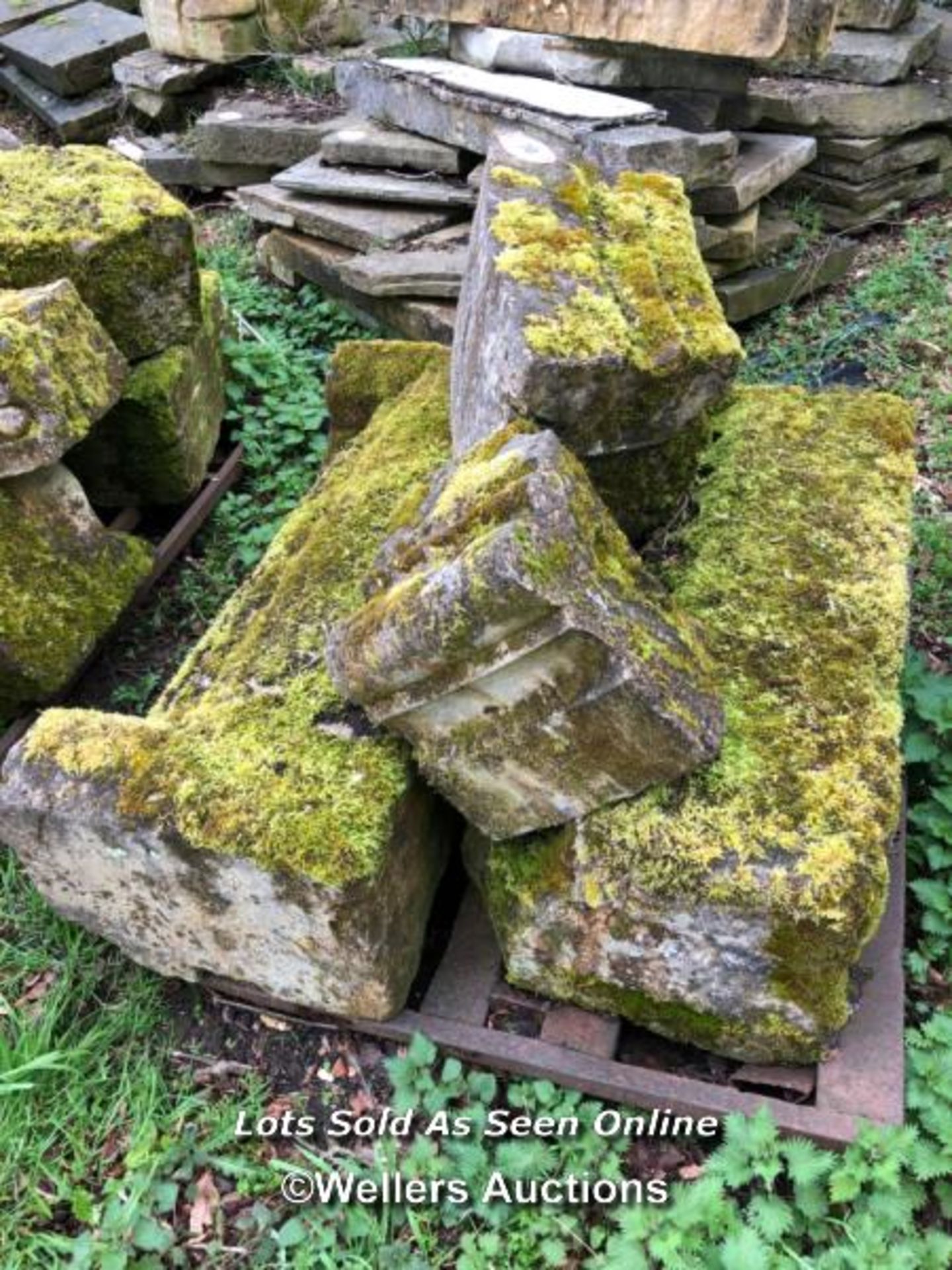 LARGE QUANTITY OF STONE WINDOW SILL COPING AND ASSOCIATED COMPONENTS, FROM AN ARCHWAY OR ENTRY - Image 2 of 3