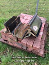 PALLET OF BRICKS OR PAVERS AND FIVE ROLL RIDGE ROOF TILES