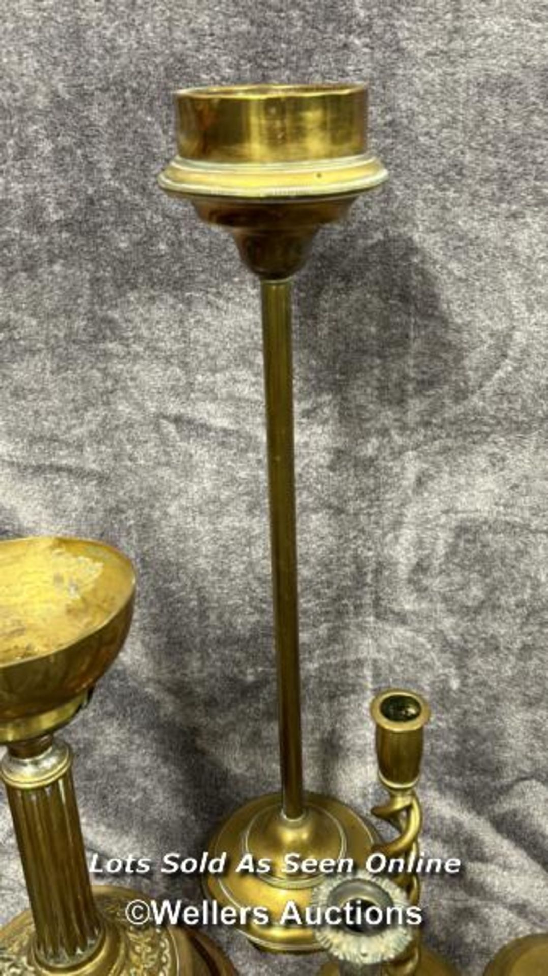 Collection of brass lamps and candle holders including a pair of twisted candle sticks, vintage desk - Image 10 of 10