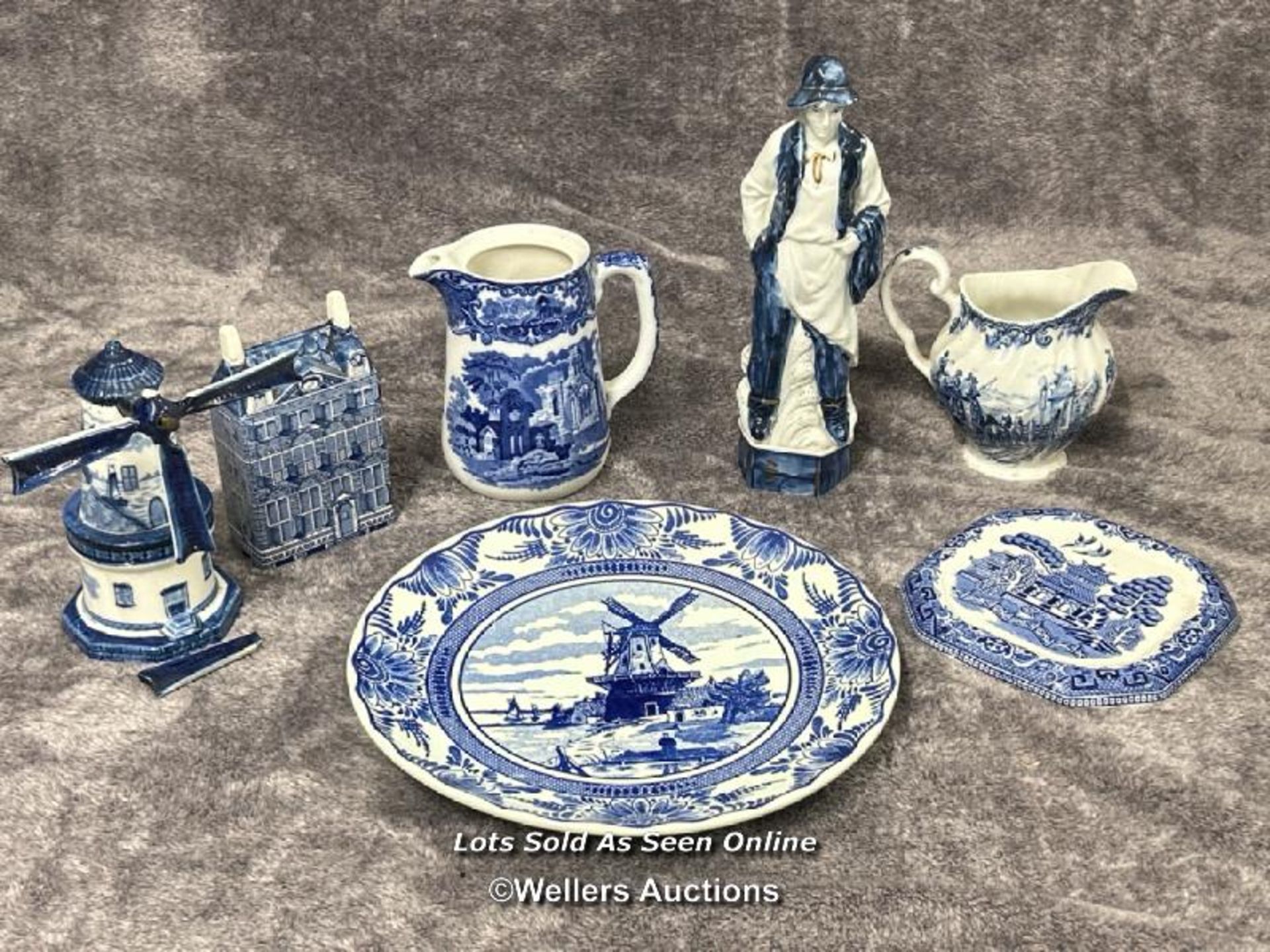 Assorted blue & white porcelain including a Delfts plate and German figurine / AN12