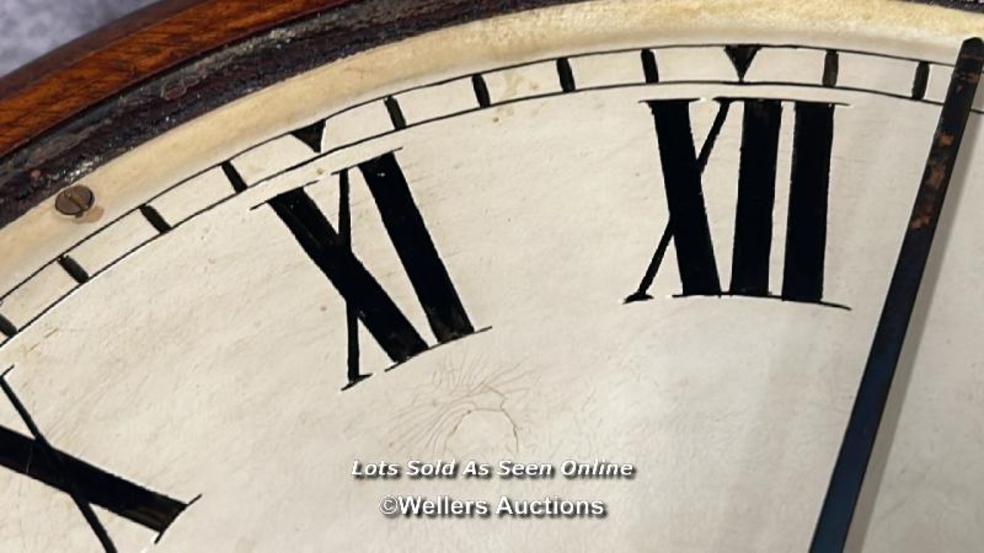 Mahogany cased wall clock with painted numbers, 39cm diameter / AN27 - Image 2 of 8